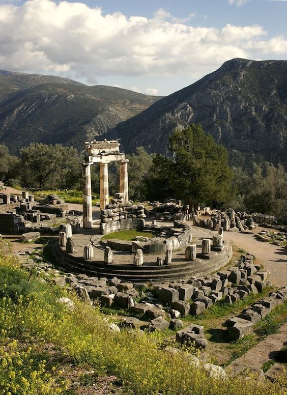 希臘達德爾斐(Archaeological Site of Delphi, Δελφοί)| Oracle of Delphi, Greece - still gonna get there one day!